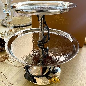 MICHAEL ARAM ( POMEGRANAT 2 Tier Etagere )